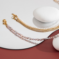 Ensemble de bracelets en perles d'eau douce de haute qualité avec perles en or martelé et chaîne mixte, bracelet de poignet en perles de riz pour femme, idéal pour les soirées