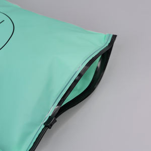 Bolsa de Polipropileno con Cierre Verde y Logotipo Impreso Personalizado, Bolsa de Plástico con Cierre para Ropa y Camisetas - Product Image 4