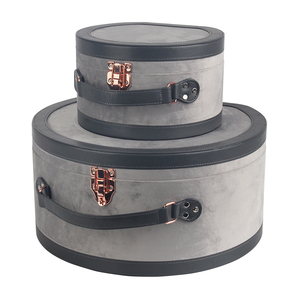 Bộ 2 Hộp Đựng Xếp Chồng Màu Xám Chất Liệu Nhung Và Da Kèm Thắt Lưng Da - Product Image 1