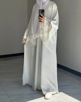 Vente en gros de vêtements musulmans traditionnels pour femmes, accessoires d'été, robe blanche en dentelle Daisy Nida Abaya Medina en soie