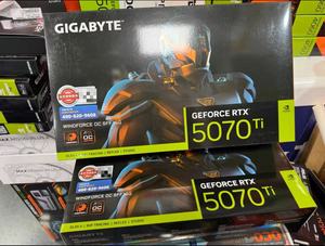 การ์ดจอ RTX 5070 Ti 16GB GDDR7 3X OC Fan สำหรับเล่นเกมและเวิร์กสเตชัน 256 บิต PCI 4.0 16X DirectX 12 2497MHz RTX 5070 Ti - Product Image 4
