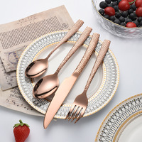 Ensemble de couverts de luxe en acier inoxydable doré martelé pour mariage