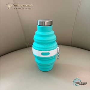 Botella de Agua Plegable de Silicona Rosa, Portátil, para Senderismo, Camping y Uso al Aire Libre - Product Image 5