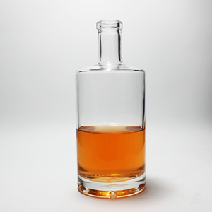 Bouteille en verre vide personnalisable, élégante et réutilisable <span class=keywords><strong>de</strong></span> 500 ml et 750 ml, populaire et <span class=keywords><strong>de</strong></span> qualité supérieure, pour saké, whisky, vin et <span class=keywords><strong>Bordeaux</strong></span> – Vente en gros directe usine - Product Image 3