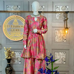 DFG lanza el salwar kameez premium de seda chinnon. |   Ropa de Fiesta Estilo Bollywood con Impresiones Digitales Impresionantes - Product Image 1