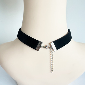 Black <b>Velvet</b> <b>Choker</b> Necklace With Pearl Flower Rhinestone Pendant For Party Costume Accessories - Product Image 3