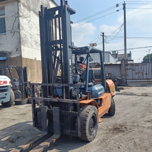 Original <b>Paint</b> LPG 5 Ton Forklift Toyota Used Gas Forklift Truck 5 Ton - Product Image 3