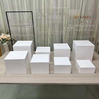 Présentoir de nourriture de buffet de colonne montante de nourriture en acrylique blanc boîte de présentation de cube de colonne montante de dessert de nidification pour la fête de mariage