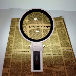 Loupe LED portable et de bureau 7069 avec batterie rechargeable, lumière froide et chaude réglable, objectif HD à mise au point réglable, 135 mm - Product Image 5
