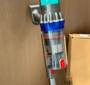 Aspiradora Inalámbrica Recargable DY V15s con Batería para Uso en Automóviles y Garajes, Portátil, Húmeda/Seca, con Filtro de Carbón Activado - Product Image 1