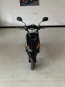 Scooter Yamaha JOG 100cc Usado, Motocicleta de Gasolina de <span class=keywords><strong>Segunda</strong></span> <span class=keywords><strong>Mano</strong></span>, Scooter Usado Confiable para Desplazamientos Diarios y Transporte Urbano - Product Image 6