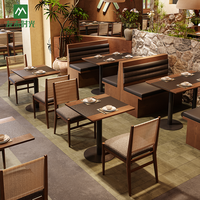 Ensemble de banquettes de restaurant en bois massif de style chinois moderne, durable et écologique, avec table et chaises pour usage commercial