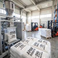 Inspection complète du polyacrylamide PAM avant expédition, contrôle qualité strict, agent de traitement de l'eau
