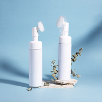 Nouvelle conception de flacon pompe à mousse pour le visage avec brosse, échantillons gratuits, logo personnalisé, flacon à mousse circulaire à pression pour la maison