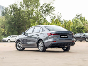 Nouvelle Roewe i5 2026 de Qualité Export, 1.5L Manuelle 5 Vitesses, Faible Consommation 5.98L, Écran LCD, Conduite à Gauche, Essence, Berline Sombre R16 - Product Image 4