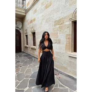 Conjunto de Traje con Chaleco Negro con Detalle de Botones para Mujer - Product Image 3