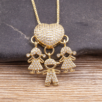 Kalung Liontin Keluarga QIKU Grosir Fashion Charm 3 Anak Perempuan & Laki-laki Putra Putri Bentuk Hati Warna Emas Zirkon Perhiasan Tembaga
