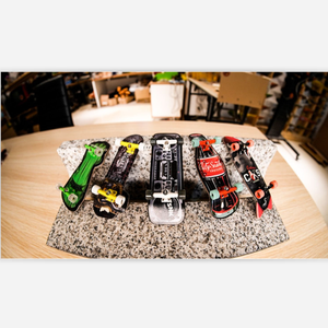 Fingerboard de Madera Personalizado de la Mejor Calidad, Finger Skateboard Profesional con Tecnología de Fundición por Gravedad - Product Image 2