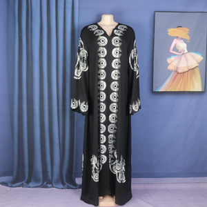 CCY murah gaun <span class=keywords><strong>Abaya</strong></span> berlian imitasi Muslim hitam ukuran besar gaun panjang wanita Afrika leher V - Product Image 3