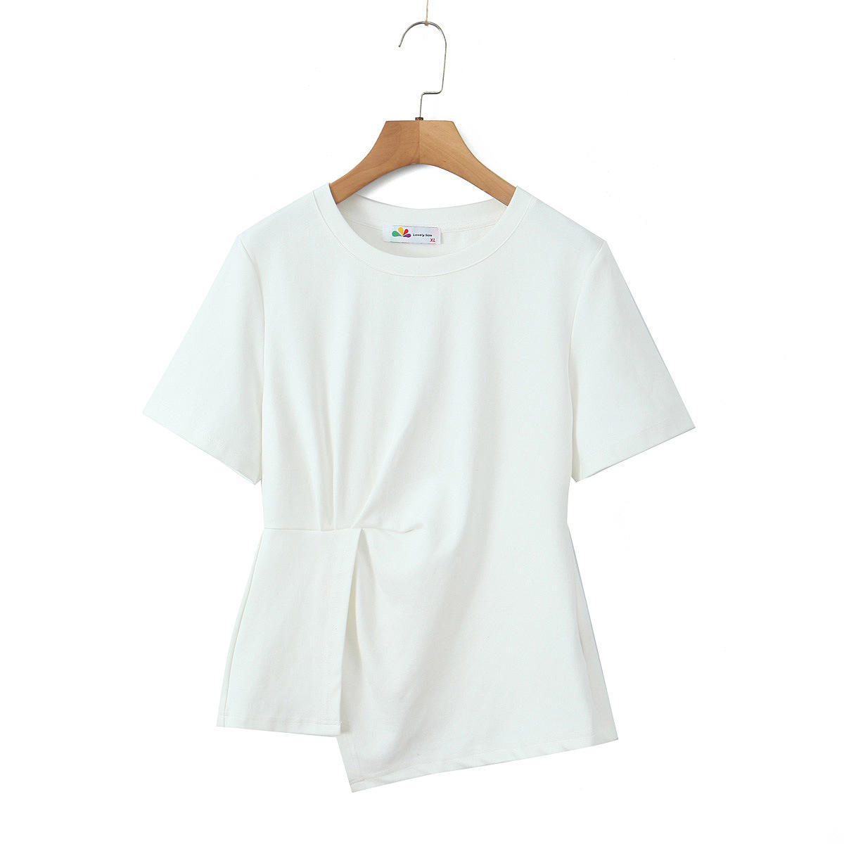 เสื้อสีขาวน้ำค้างแข็ง