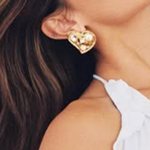 Heart Shaped <b>Stud</b> Earrings 18K Gold Plated <b>Titanium</b> Steel Bezel Set Crystal Jewelry Gift For Women - Product Image 4