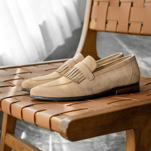 Zapatos formales de cuero con punta en pico, zapatos de negocios para trajes, zapatos de moda para las temporadas de primavera y verano. - Product Image 1