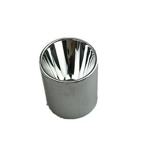 15.1 มม.x 17.6 มม.X 5.3 มม.XR-E Q5 LED อลูมิเนียมสะท้อนแสงสำหรับ <span class=keywords><strong>IR</strong></span> LED ชิป - Product Image 1