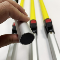 Tige réglable en aluminium personnalisée de 2800mm avec tube en fibre de verre Fabricant de poteau télescopique pour le nettoyage des vitres