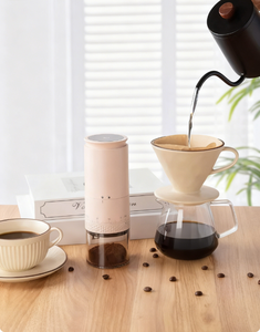 Molinillo de Café Portátil con Cuchilla de Cerámica, Anillo Ajustable, Eficiencia Energética Clase A+++ para Uso en Interiores y Exteriores - Product Image 1