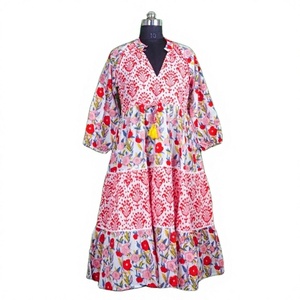 Robe midi coréenne vintage artisanale ultime, patchwork floral en coton, col en V, dentelle, boutons, décontractée, écologique, lavable, longue - Product Image 1