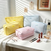 Sac de toilette gaufré personnalisé OEM ODM avec logo, grande capacité, fermeture éclair, pour femmes, dames, filles, vente en gros