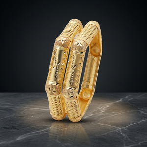 Brazalete chapado en oro con diseño de tinte, brazaletes de moda, brazalete de lujo, brazaletes de oro tradicionales, joyería de latón rellena de oro, Oro Joyería. - Product Image 2