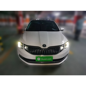 Guazi Meilleur <span class=keywords><strong>Prix</strong></span> <span class=keywords><strong>Skoda</strong></span> <span class=keywords><strong>Octavia</strong></span> Essence 1.2 Automatique Volant à Gauche Caméra Arrière Voiture d'Occasion Traction Avant 5 Places - Product Image 2