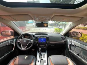 Voiture d'occasion à prix abordable, Geely Vison X6 1.3T CVT SUV 2018, titre propre, exportation mondiale de voitures d'occasion - Product Image 4