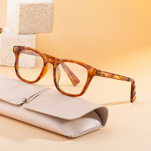 Gafas de sol fotocromáticas ZT-99312 para hombre, montura cuadrada, lentes de PC con protección UV400, montura de plástico y metal, protección solar para exteriores, clase 2 - Product Image 2