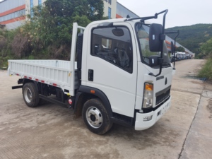 Camion de fret Sinotruk, camion <span class=keywords><strong>benne</strong></span> Howo <span class=keywords><strong>4x2</strong></span> léger, camion de fret neuf Euro 2 Diesel <span class=keywords><strong>4X2</strong></span> mini - Product Image 5