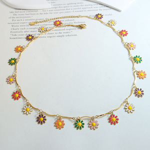 Estilo <span class=keywords><strong>DE</strong></span> LA <span class=keywords><strong>ISLA</strong></span> <span class=keywords><strong>DE</strong></span> Bali Margarita colorida Flor pequeña delicada y fresca Collar con colgante suave y encantador - Product Image 2