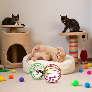 Jouets colorés pour chats : Cages en fil métallique avec plumes, en PP durable, pour l'auto-entretenement des chats et le jeu interactif - Product Image 2