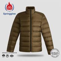 Olive Leichtgewichtige Stehkragen-Pufferjacke für Herren OEM Benutzerdefiniertes Logo Wasserdichte Gänsedaunenjacke Hersteller Private Label