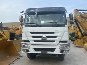 รถบรรทุกหัวลาก SINOTRUCK 6X4 มือสอง 10 ล้อ เครื่องยนต์ดีเซล เกียร์ธรรมดา สำหรับงานขนส่งในเหมือง มาตรฐานยูโร 5 เครื่องยนต์ Weichai ใหม่ - Product Image 4