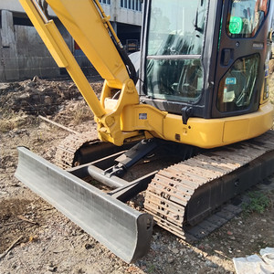 Excavatrice Komatsu PC55 d'occasion de 5,5 tonnes, moteur Cummins, pompe hydraulique Kawasaki, moteur d'origine japonaise, 1200-2000 heures, 90% neuve - Product Image 5