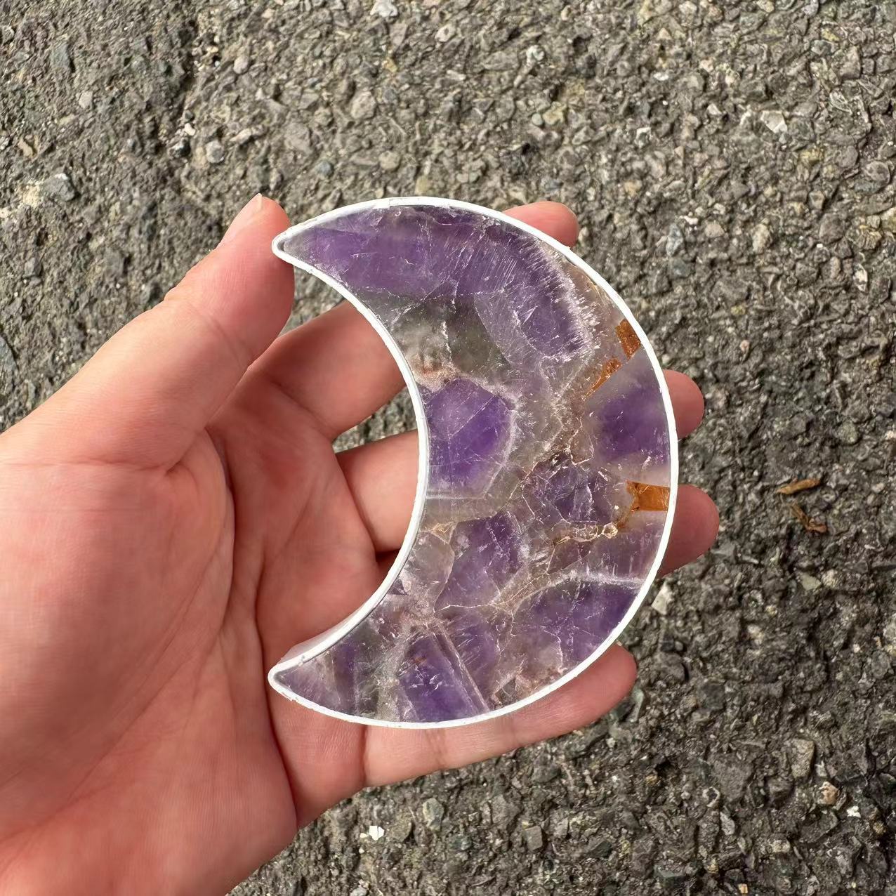 Amethyst-moon shape