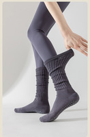 Chaussettes de Pilates personnalisées en tissu rose avec grip, épaisses, pour l'hiver, avec logo tissé, antidérapantes, chaussettes de yoga personnalisées pour femmes