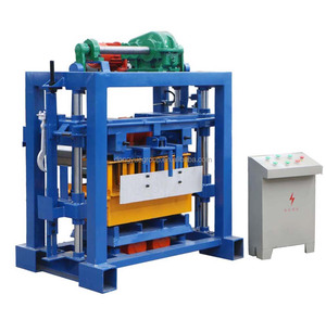 Máquina Manual para Fabricar Bloques de Hormigón QT40-2, Económica y Eficiente - Product Image 2