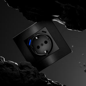 Prise murale allemande Schuko standard européenne 250V 16A avec charge rapide PD20W, ports USB Type-A et Type-C, <span class=keywords><strong>plaque</strong></span> en métal brossé - Product Image 6