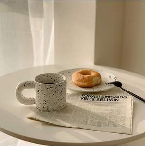 240ml Minimaliste Encre Art Kawaii Céramique Tasse Grande Oreille Porcelaine Spray Splash Tasse Mignon Café pour Tasses - Product Image 2