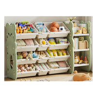 Meuble de rangement moderne en plastique pour enfants avec motif ours et étagère scolaire verte, organisateur multi-niveaux pour animaux en peluche et articles quotidiens