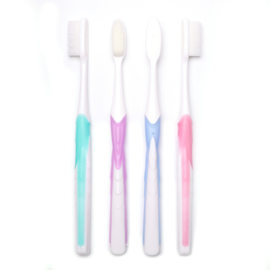 <span class=keywords><strong>Cepillo</strong></span> <span class=keywords><strong>de</strong></span> <span class=keywords><strong>Dientes</strong></span> <span class=keywords><strong>de</strong></span> Silicona Extra Suave para Adultos, Producto Más Vendido <span class=keywords><strong>de</strong></span> Mr Oral - Product Image 1