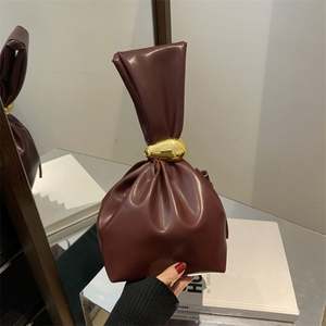 Sac à main en cuir PU uni avec fermeture éclair latérale, style coréen, sac de soirée, grande capacité, porte-monnaie, sac seau plissé, usage quotidien - Product Image 5