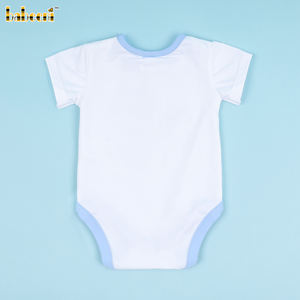 OEM ODM Pelele de Verano con Aplique de Camión Burbuja Azul, 100% Algodón, Certificado OEKO-TEX, Cierre de Botones a Presión, Mangas Cortas, Venta al por Mayor - Product Image 6